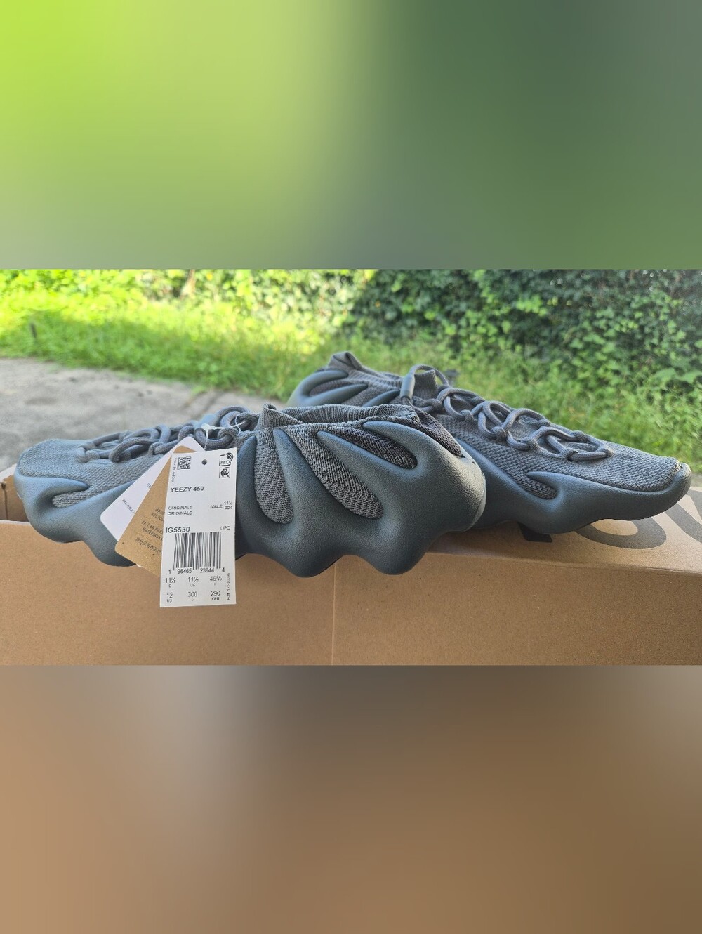 Mens Yeezy 450 adidas Dark Grey Size 12 New In Box